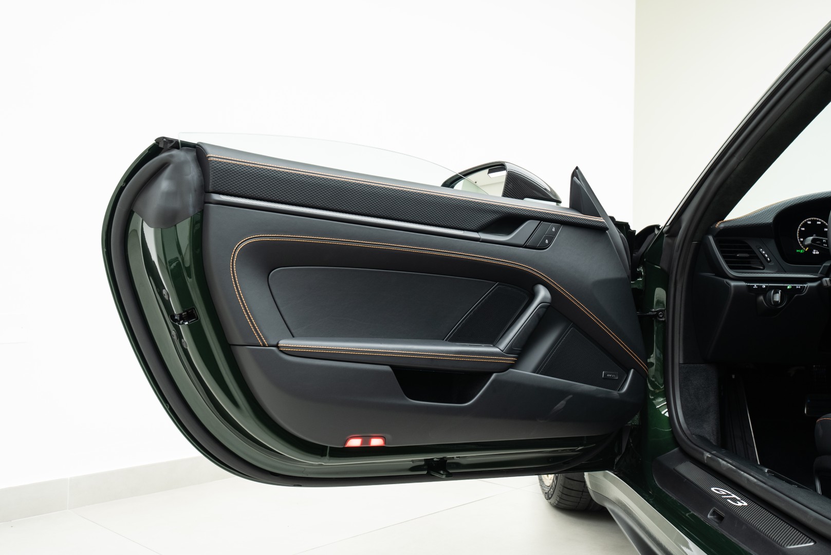 2025 PORSCHE 911 GT3 TOURING | MAIN DEALER WARRANTY | HIGH SPEC